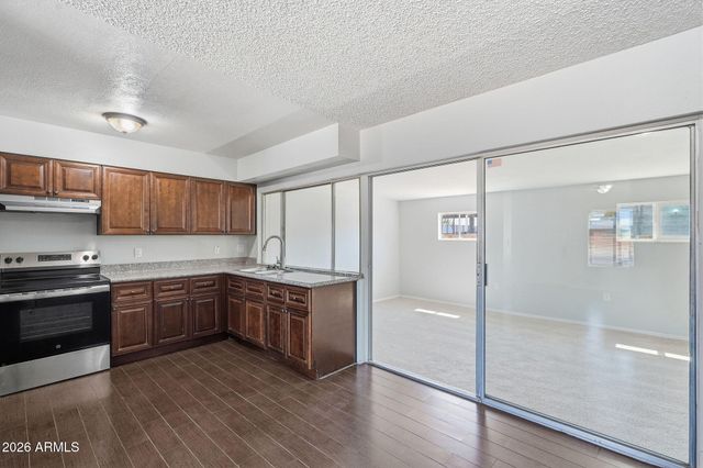 2219 W CHOLLA Street, Phoenix, AZ 85029
