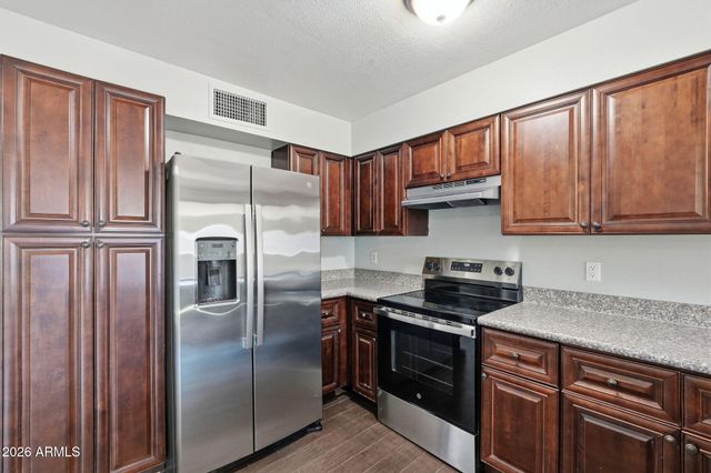 2219 W CHOLLA Street, Phoenix, AZ 85029
