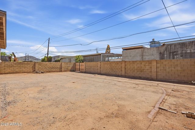 2219 W CHOLLA Street, Phoenix, AZ 85029