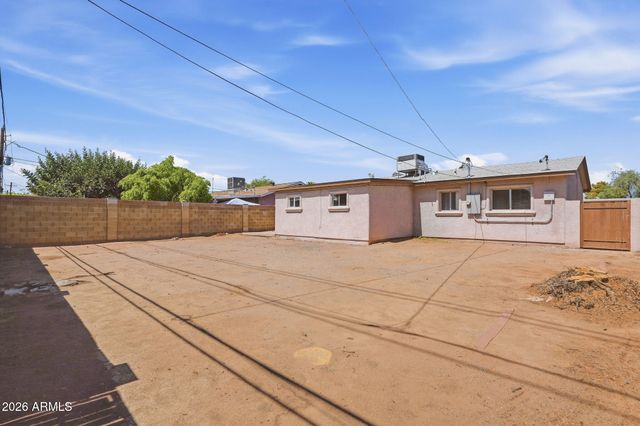 2219 W CHOLLA Street, Phoenix, AZ 85029