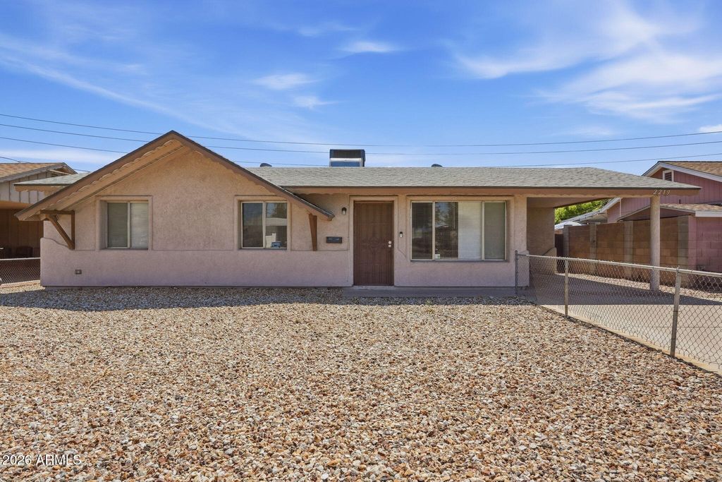 2219 W CHOLLA Street, Phoenix, AZ 85029 — exterior