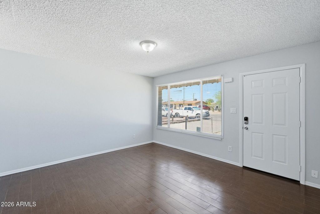 2219 W CHOLLA Street, Phoenix, AZ 85029 — photo 2