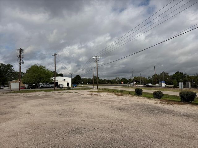 44575 Old Houston Hwy Road, Prairie View, TX 77446