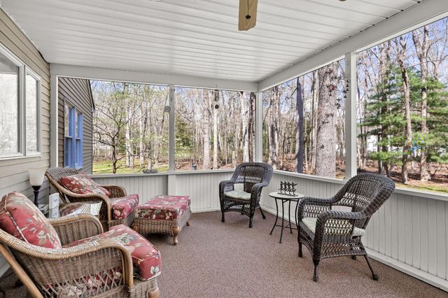 2 STRAFFORD CT, Medford, NJ 08055