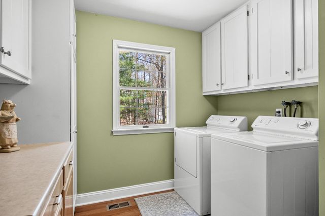 2 STRAFFORD CT, Medford, NJ 08055