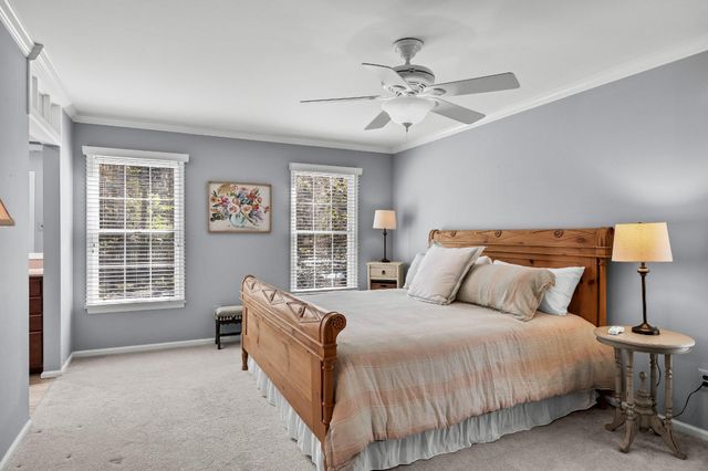 2 STRAFFORD CT, Medford, NJ 08055