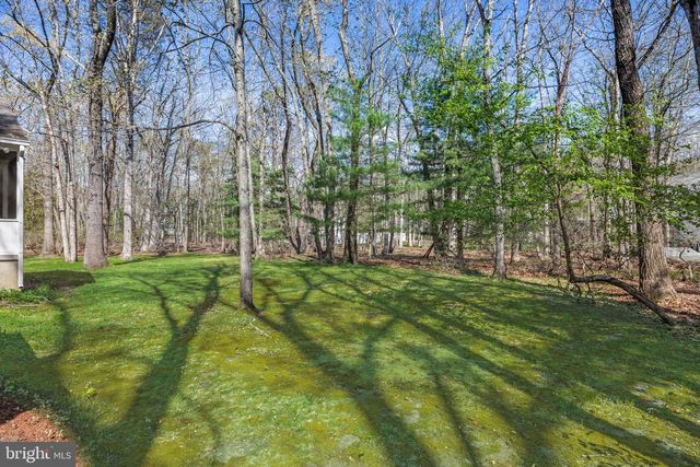 2 STRAFFORD CT, Medford, NJ 08055