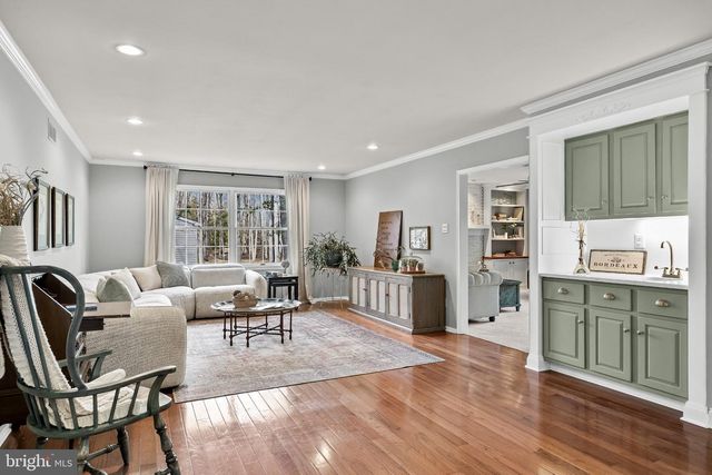 2 STRAFFORD CT, Medford, NJ 08055