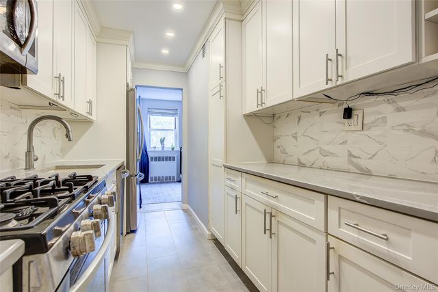 153-25 88th Street 2J, Howard Beach, NY 11414