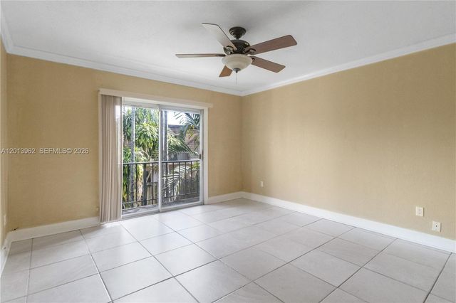 15385 S Dixie Hwy 4 Hwy, Palmetto Bay, FL 33157