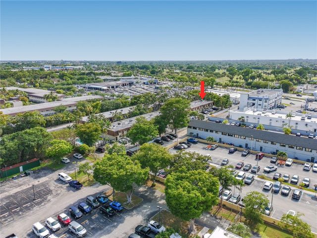 15385 S Dixie Hwy 4 Hwy, Palmetto Bay, FL 33157