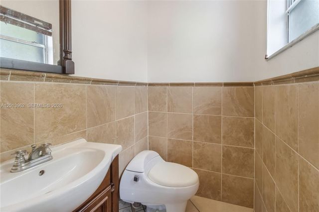 15385 S Dixie Hwy 4 Hwy, Palmetto Bay, FL 33157