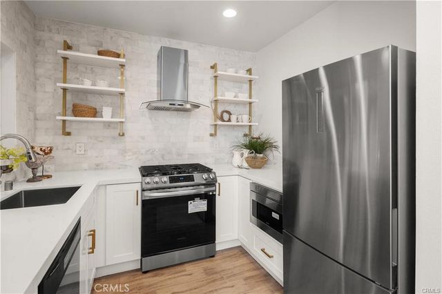 110 Hartford Drive 64, Newport Beach, CA 92660