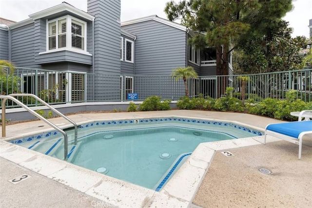 110 Hartford Drive 64, Newport Beach, CA 92660