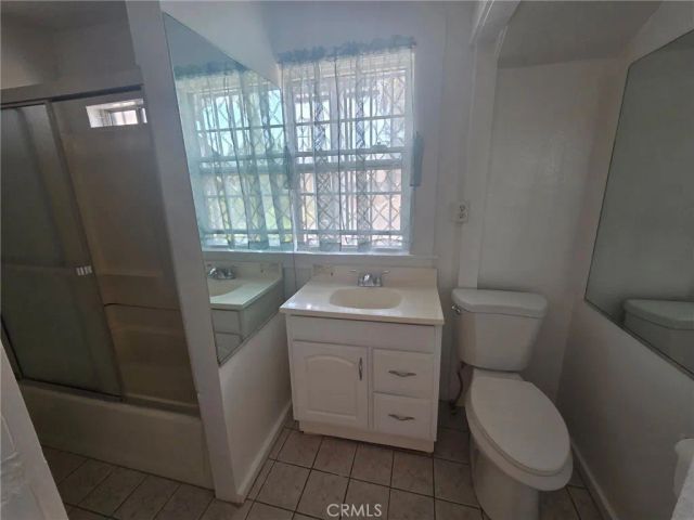 1628 S Van Ness, Los Angeles, CA 90019