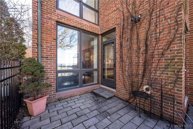 324 Rivermist Drive, Buffalo, NY 14202