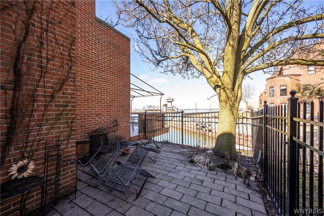 324 Rivermist Drive, Buffalo, NY 14202