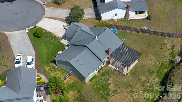 12100 Landing Green Drive, Charlotte, NC 28277