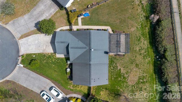 12100 Landing Green Drive, Charlotte, NC 28277