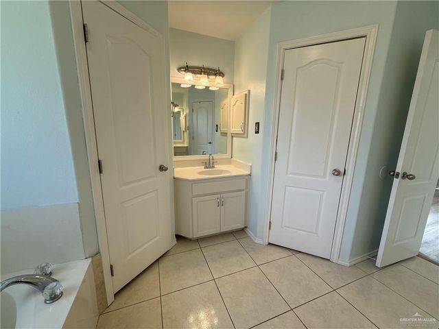 207 E Garfield Street, San Juan, TX 78589