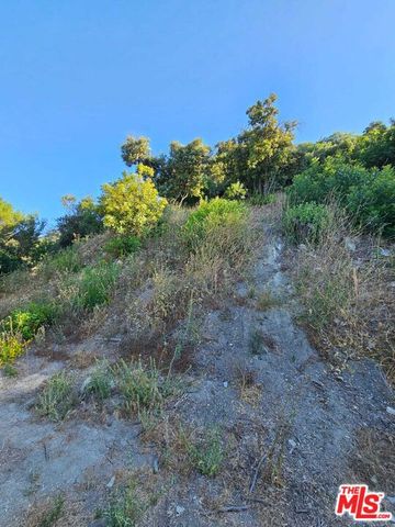 13388 Newcomb Drive, Sherman Oaks (los Angeles), CA 91423