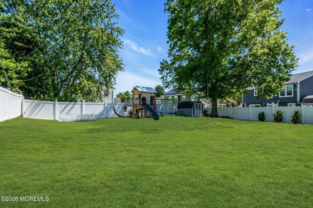 29 Marc Drive, Howell, NJ 07731