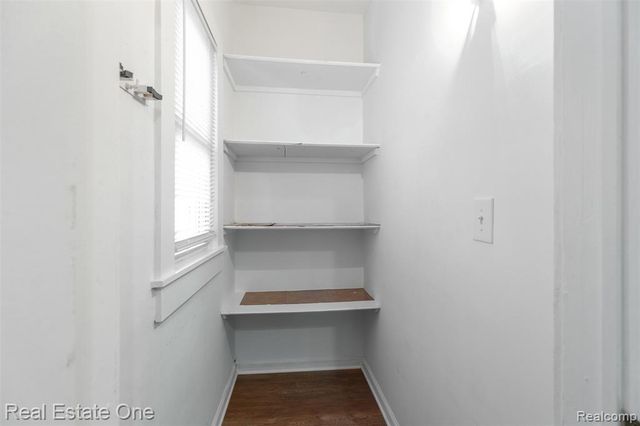 350 Labadie Street, Ecorse, MI 48229