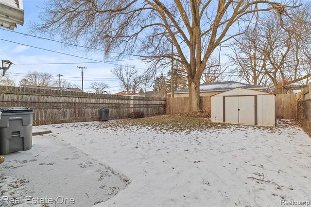 350 Labadie Street, Ecorse, MI 48229