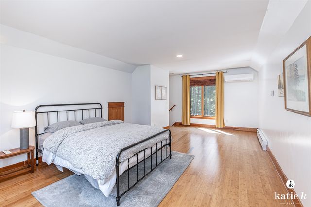 9100 Twin Oaks Lane, Ada, MI 49301