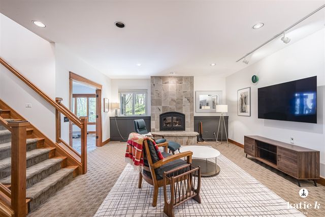 9100 Twin Oaks Lane, Ada, MI 49301