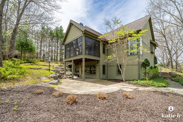 9100 Twin Oaks Lane, Ada, MI 49301