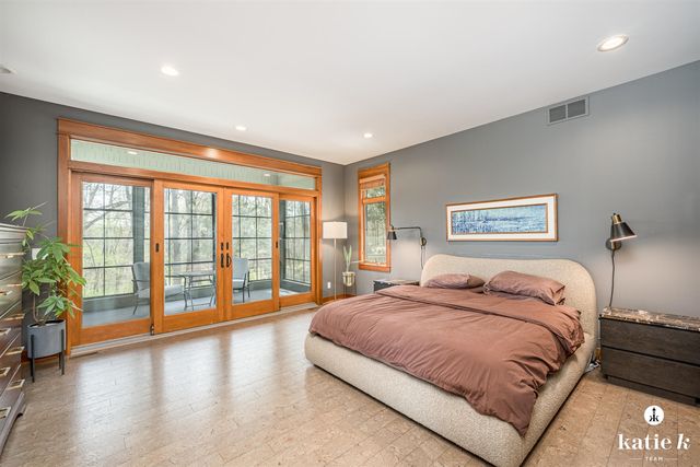 9100 Twin Oaks Lane, Ada, MI 49301