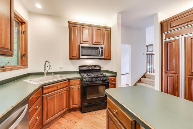 705 Wood Creek Drive, Antioch, IL 60002