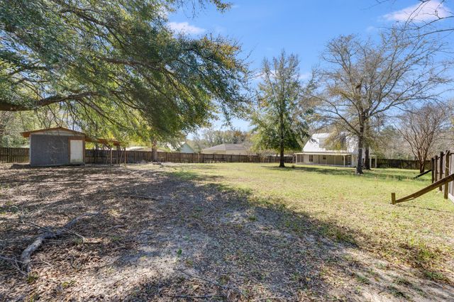 192 Hurley Drive, Defuniak Springs, FL 32433
