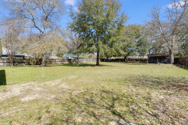 192 Hurley Drive, Defuniak Springs, FL 32433