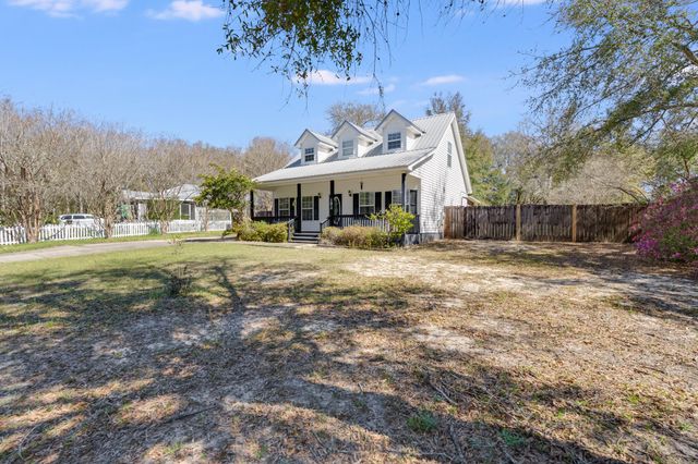 192 Hurley Drive, Defuniak Springs, FL 32433