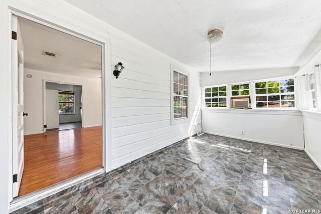 103 Lariat Dr, Boerne, TX 78006