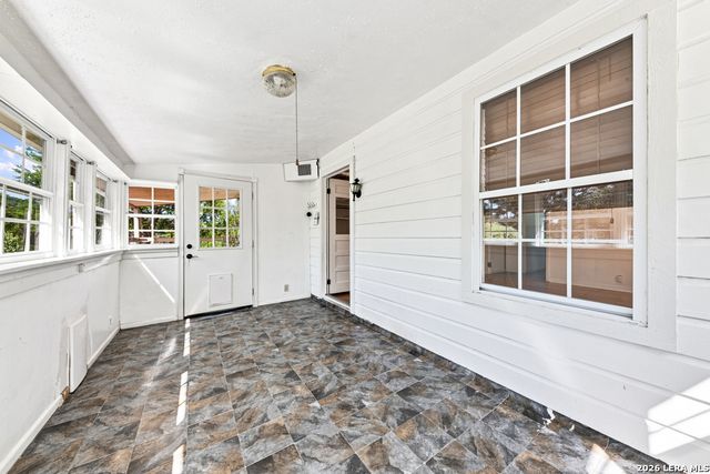 103 Lariat Dr, Boerne, TX 78006