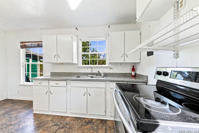 103 Lariat Dr, Boerne, TX 78006