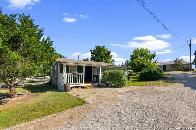103 Lariat Dr, Boerne, TX 78006