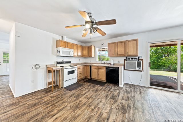 103 Lariat Dr, Boerne, TX 78006