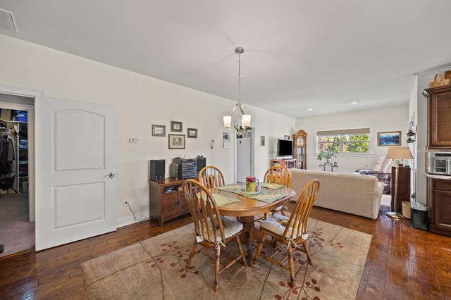 160 Shermans Crescent, Versailles, KY 40383