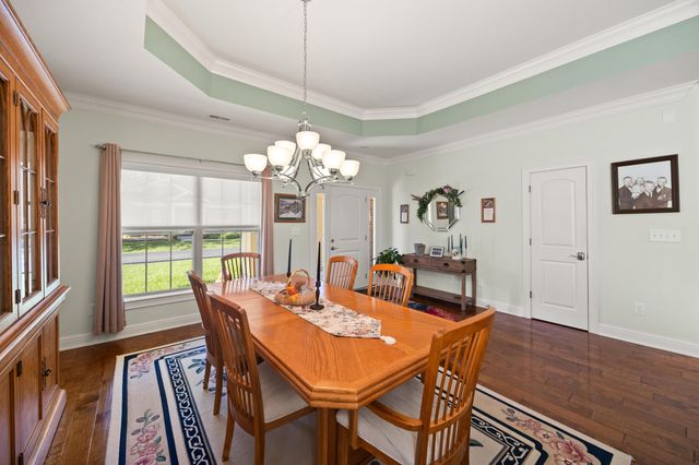 160 Shermans Crescent, Versailles, KY 40383