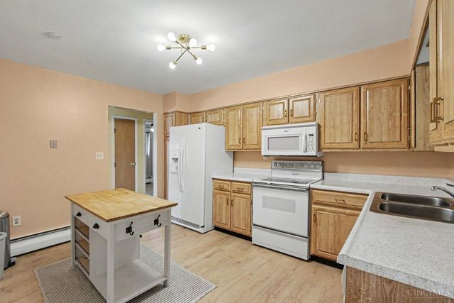 6417 Mapleton Avenue, Delhi Twp, OH 45233
