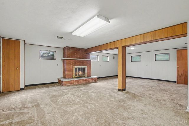 6417 Mapleton Avenue, Delhi Twp, OH 45233