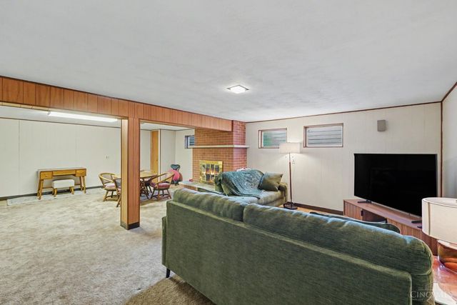 6417 Mapleton Avenue, Delhi Twp, OH 45233