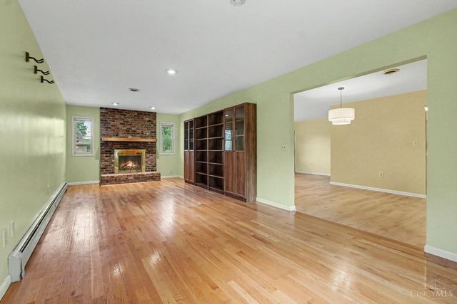 6417 Mapleton Avenue, Delhi Twp, OH 45233