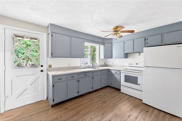 140 lawrence Street, Cranston, RI 02920