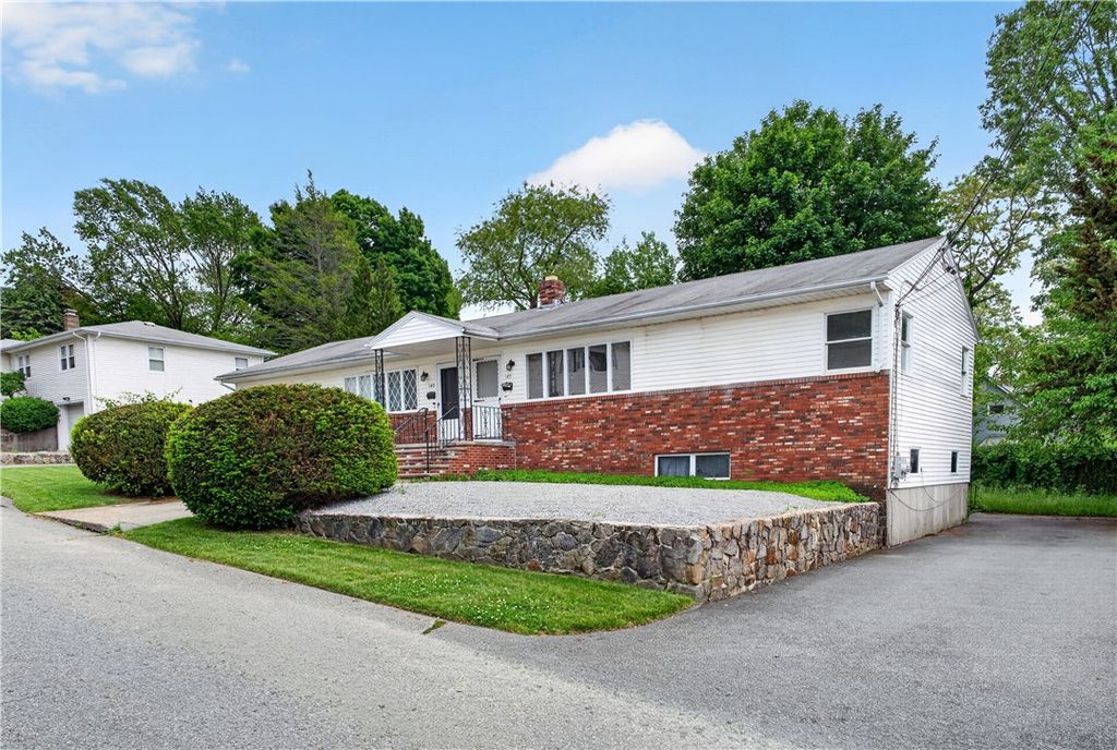 140 lawrence Street, Cranston, RI 02920