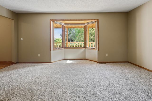 17611 83rd Avenue N, Maple Grove, MN 55311